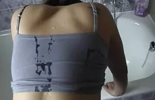 XXX از نظر جنسی فیلم سکسی کوتاه وکم حجم سعی در ریختن داشت