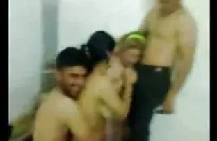 XXX جوجه های دانلود فیلم سوپر سکسی کوتاه شکاری در سونا