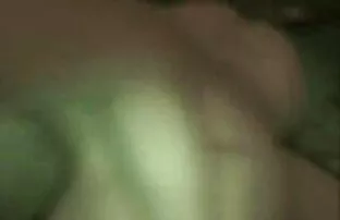 XXX پاف های فاحشه در پارک سکس کوتاه کم حجم