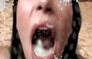 XXX در مطب ، رئیس او پیشنهاد نوشیدن منشی را داد و به دانلود کلیپ سکسی خارجی کوتاه دلیل رابطه جنسی از او طلاق گرفت